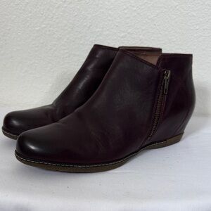 Dansko Leyla Hidden Wedge Burnished Wine Leather Boot Ankle Bootie Size 41